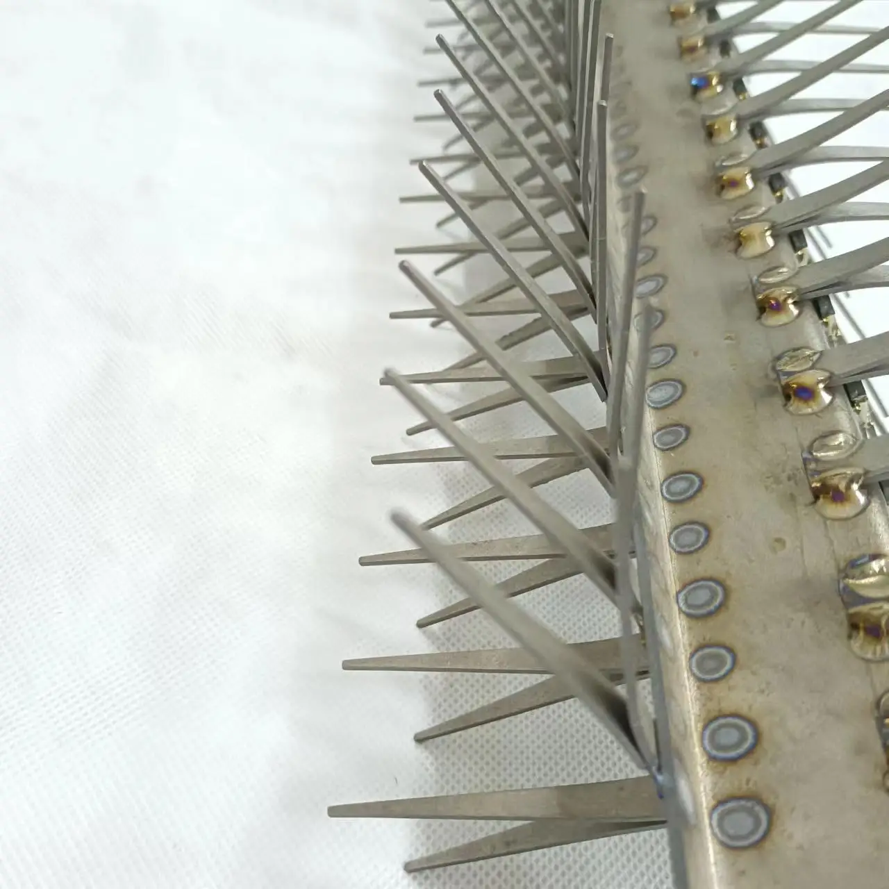 AATi supplies aluminum anodized titanium hanger, titanium alloy hanger design, hanger non-standard titanium fixture