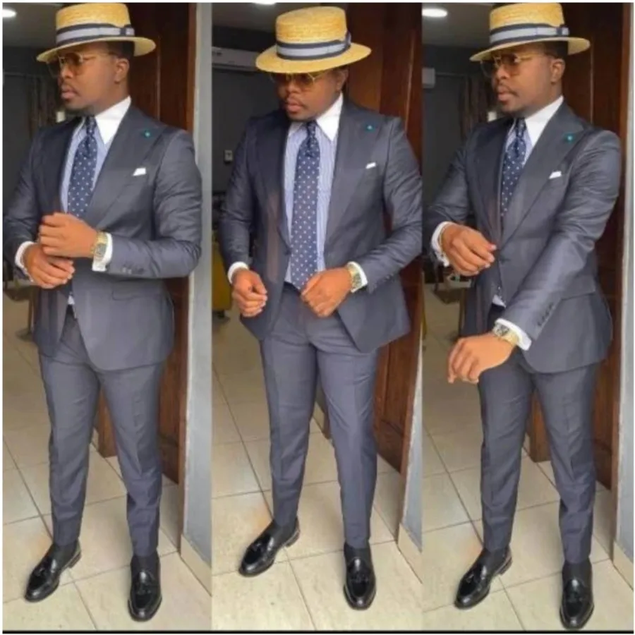 Casual Gray Men Suits 2 Pieces Peaked Lapel Single Breasted Blazer Pants Best Men Groom Tuexdos For Wedding Tailor Costume Homme