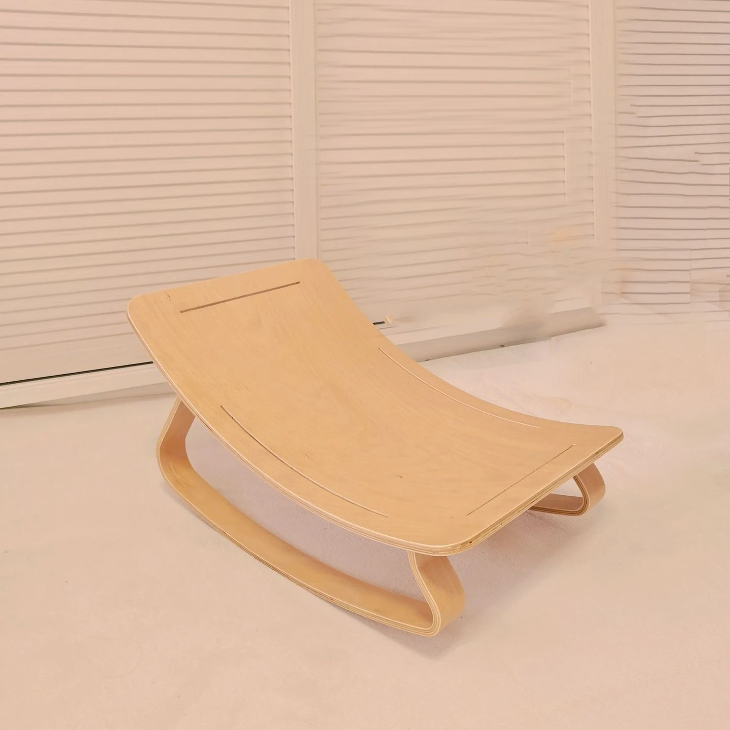Customize Comfortable Wooden Rocking Chair For Baby