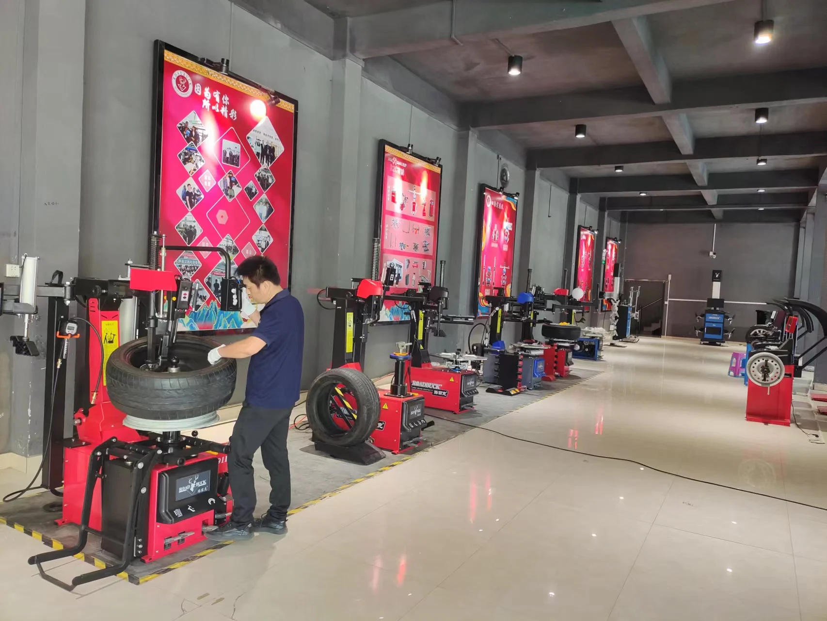 tyre repair machine wheel balancer machine tyre changing machine combo in stocks