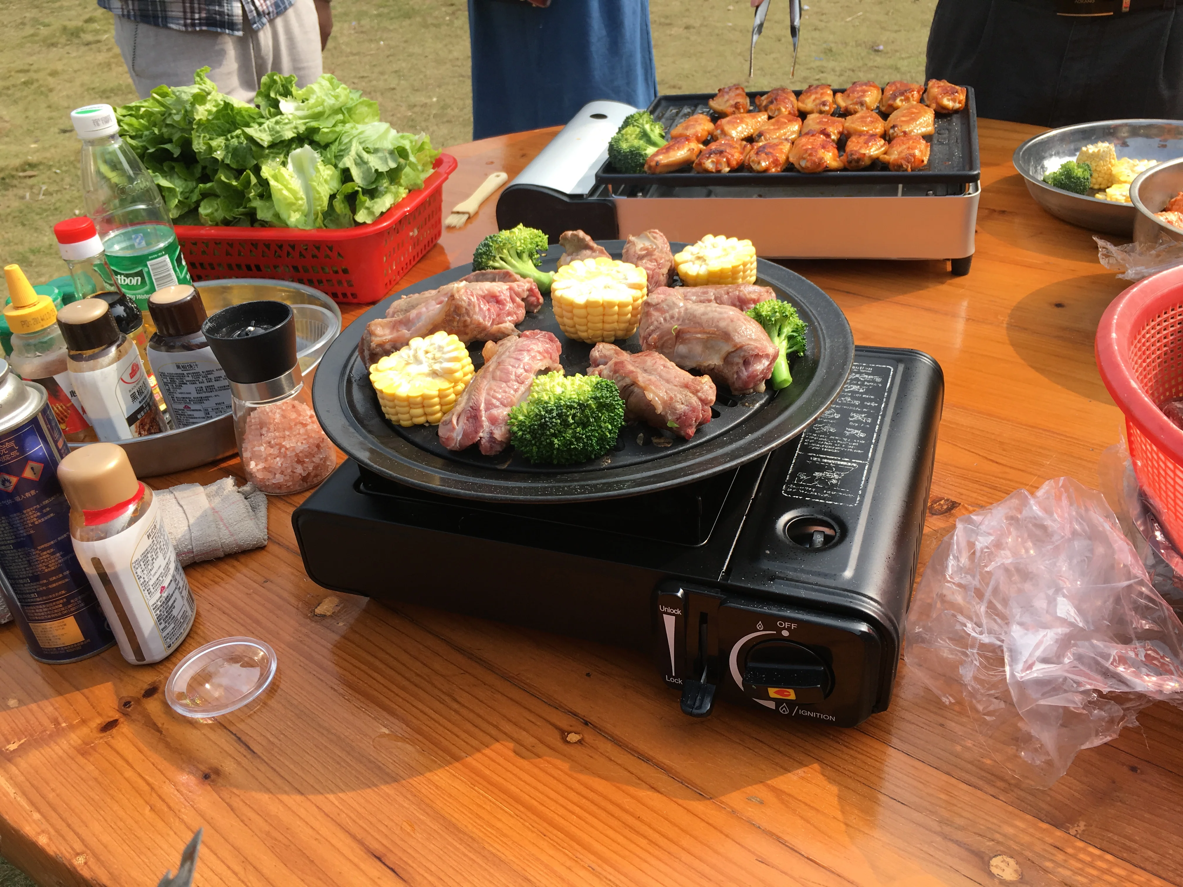 Outdoor Hiking Camping Manufacturer wholesale OEM stove Butane Portable Easy-use Safe Camping Use Gas Stove Cooker Portable Gas