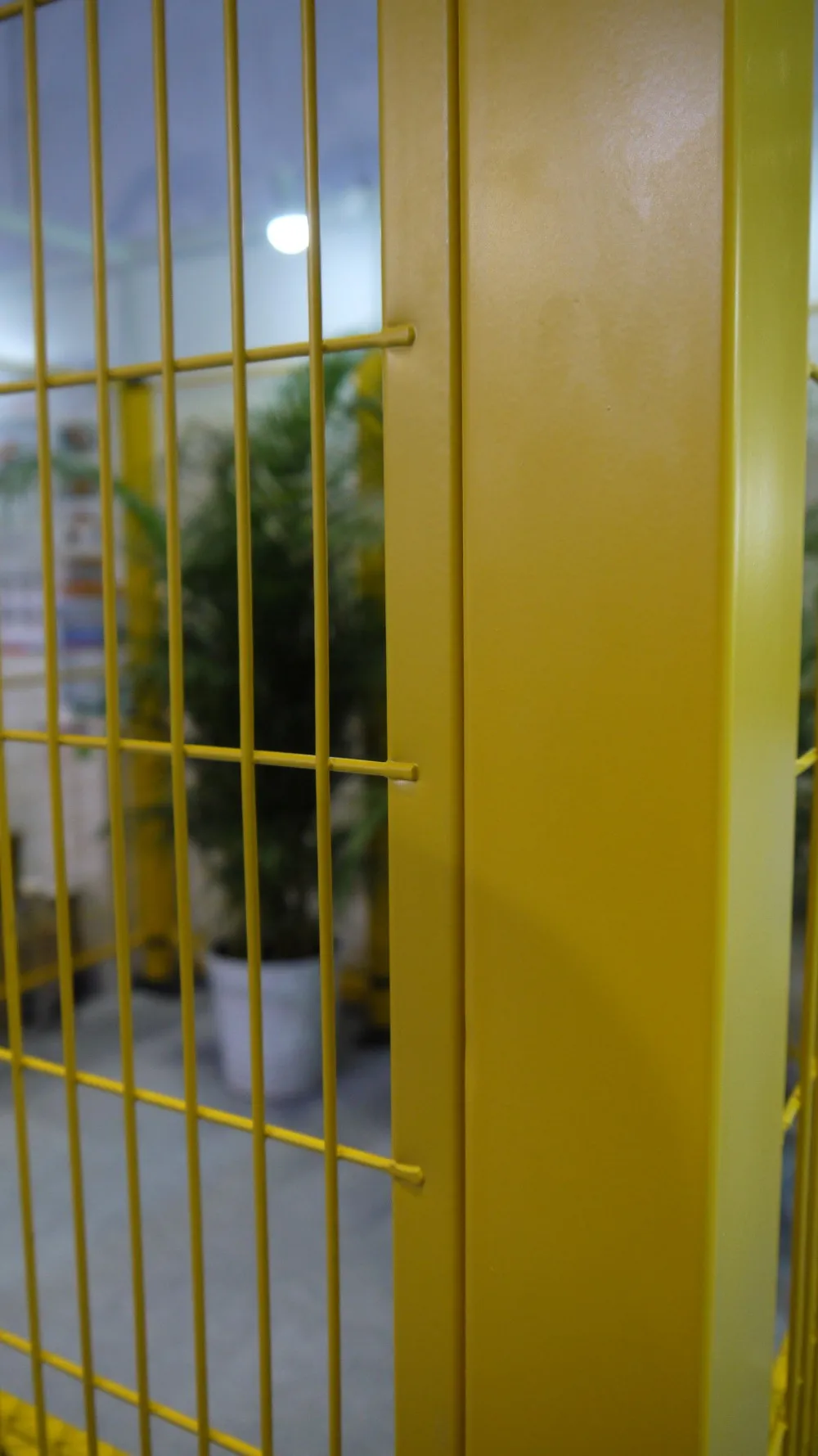 Robot protecting safety guarding fence Iron wire mesh fence panel