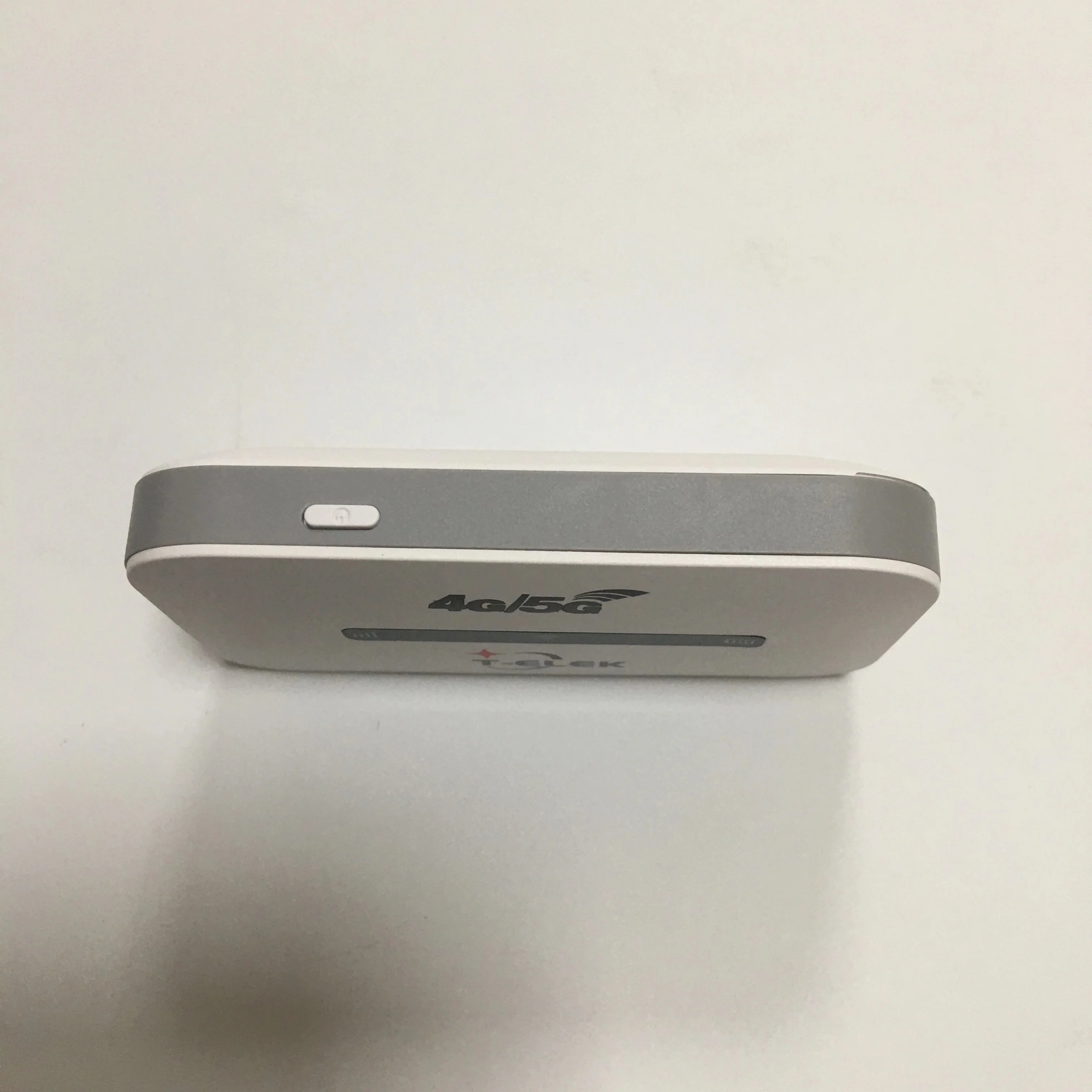 TM6  Mifis New Model 3000mAh Wireless Router 300Mbps Hotspot Wifi 4G LTE Router with SIM Card slot T-elek 2024