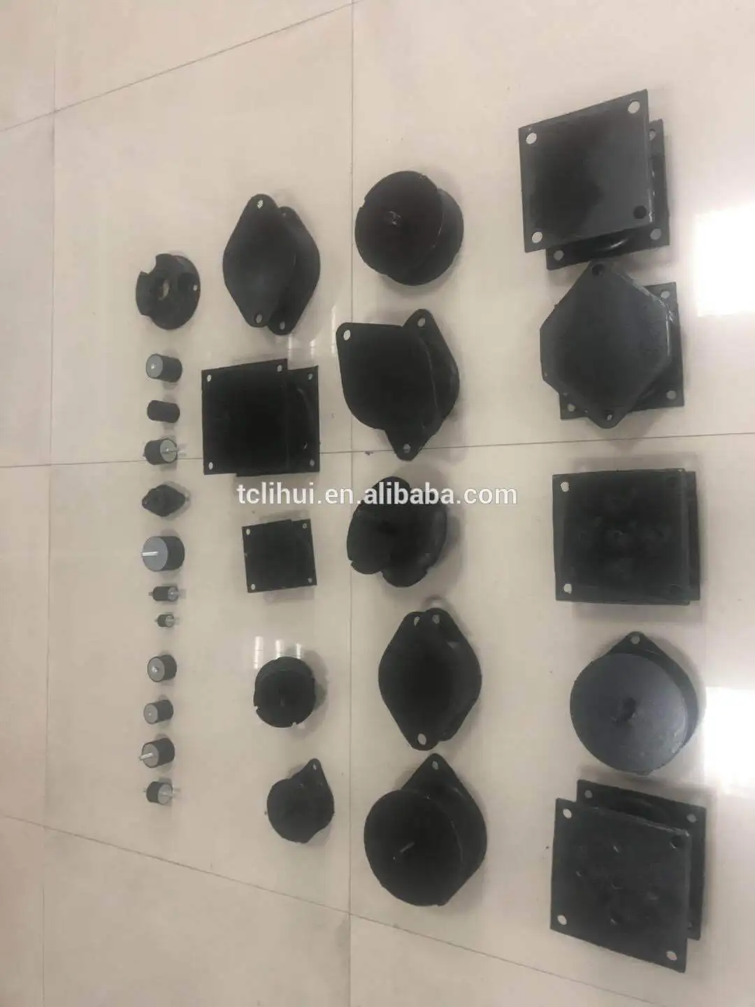 High quality Dynapac CC624 CC724 CC4200 road roller LH702 PN.4700394250 rubber buffer PN.4700394250