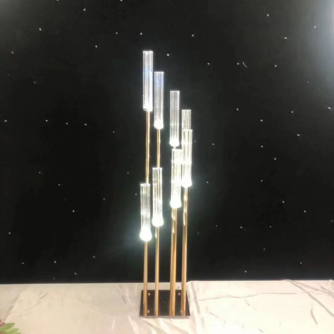 Золотые канделябры для свадебного стола