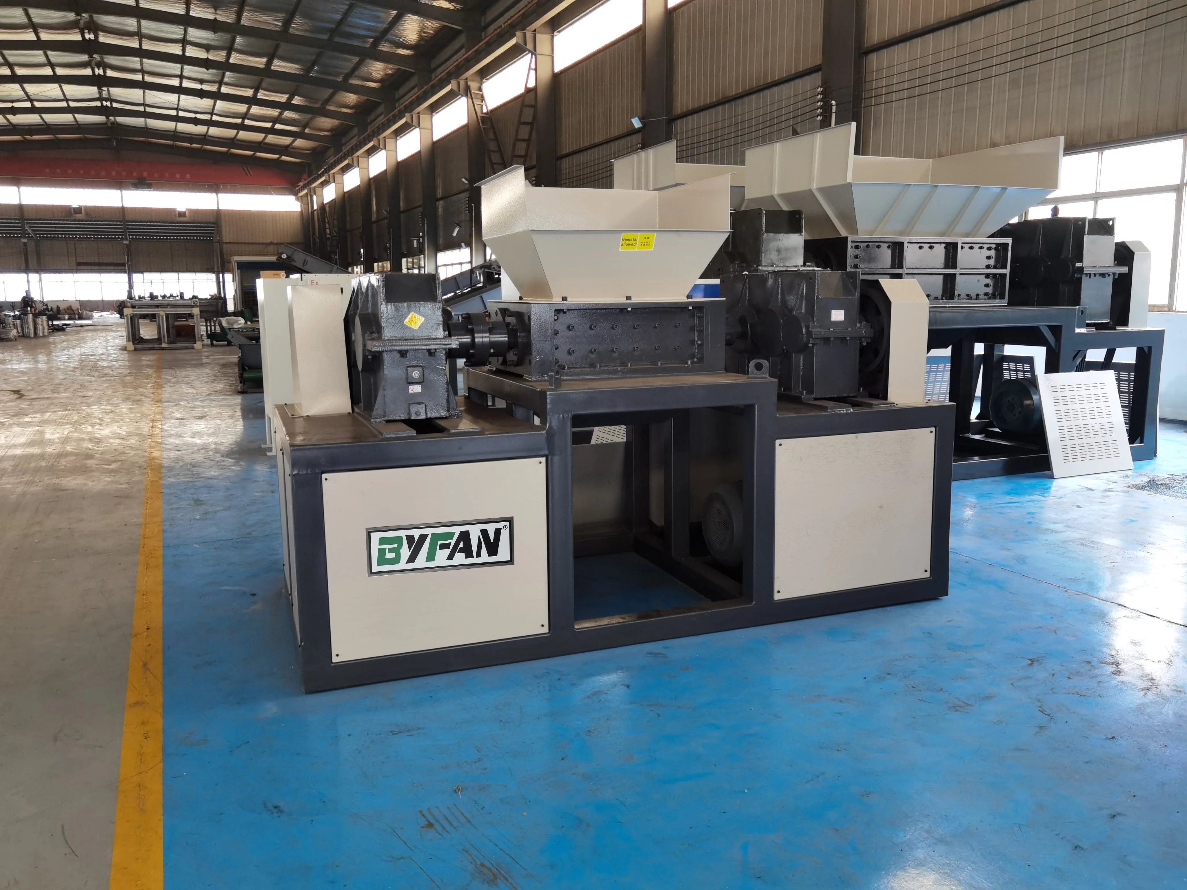 Хорошая цена, дробилка для пластиковых бутылок, машина для переработки Шредера