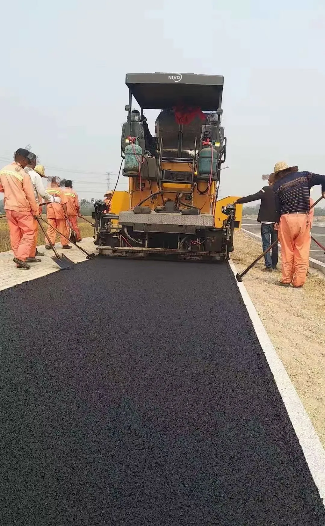 nivo LNU45 2-4.5M mini Asphalt Paver crawler type paving machine for road construction or parts