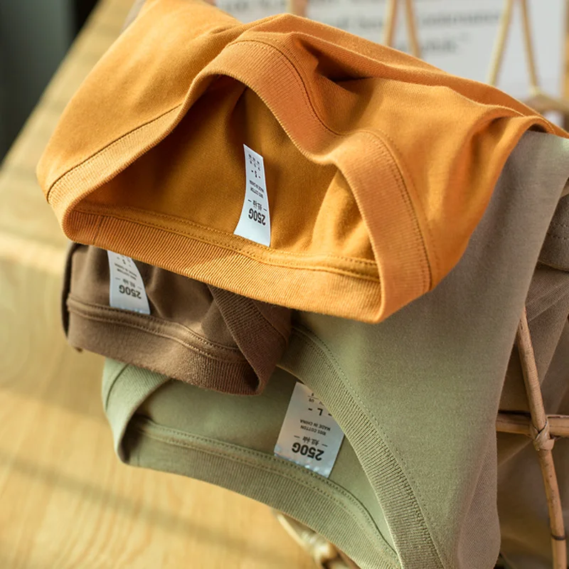 YLS China Manufacturer Custom Logo 250 gsm 100% Cotton Blank Man Tshirt Slim Fit Man T Shirts