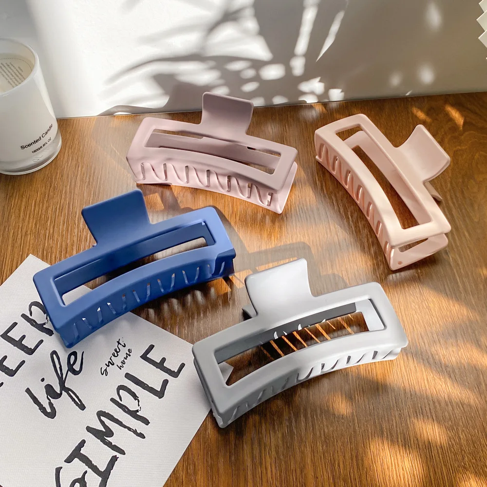 2023 wholesale large hair claw clips new fashion geometric jumbo claw clip manufacturers