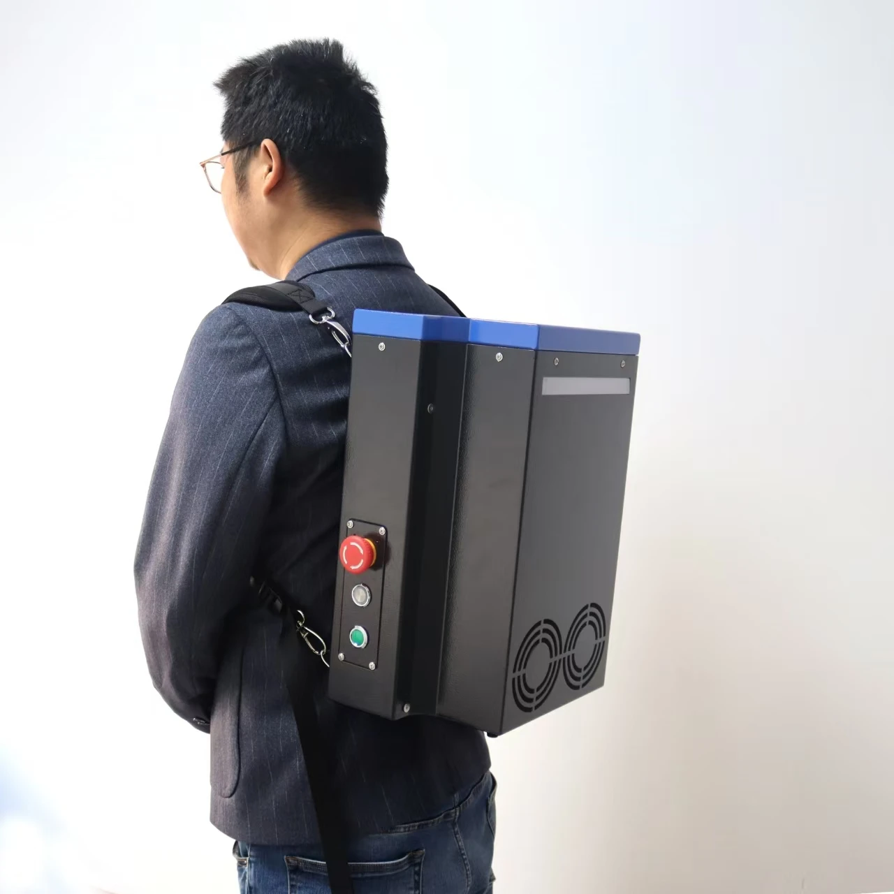 Factory Direct Portable Laser Cleaning Machine Backpack High Pressure Washer Easy to Operate with Preferential Price