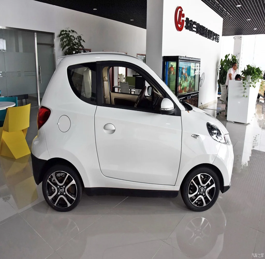 Небольшой высокоскоростной Электрический автомобиль с ограниченными