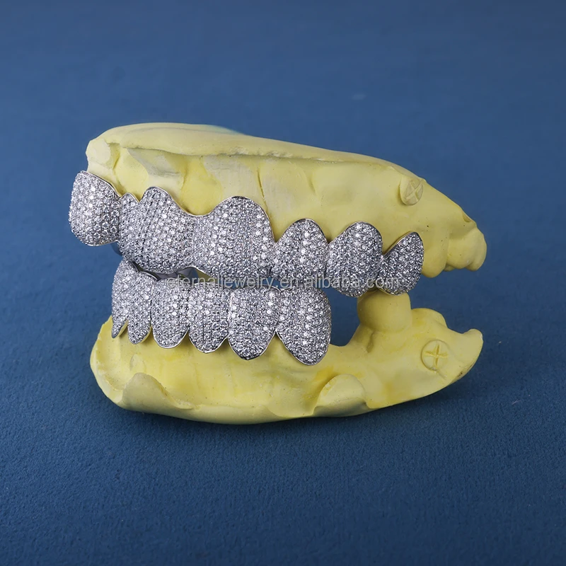 Factory Customized 100% Passed Diamond Tester Top & Bottom 1- 24 VVS Moissanite S925 Silver Solid Gold Grillz for Teeth