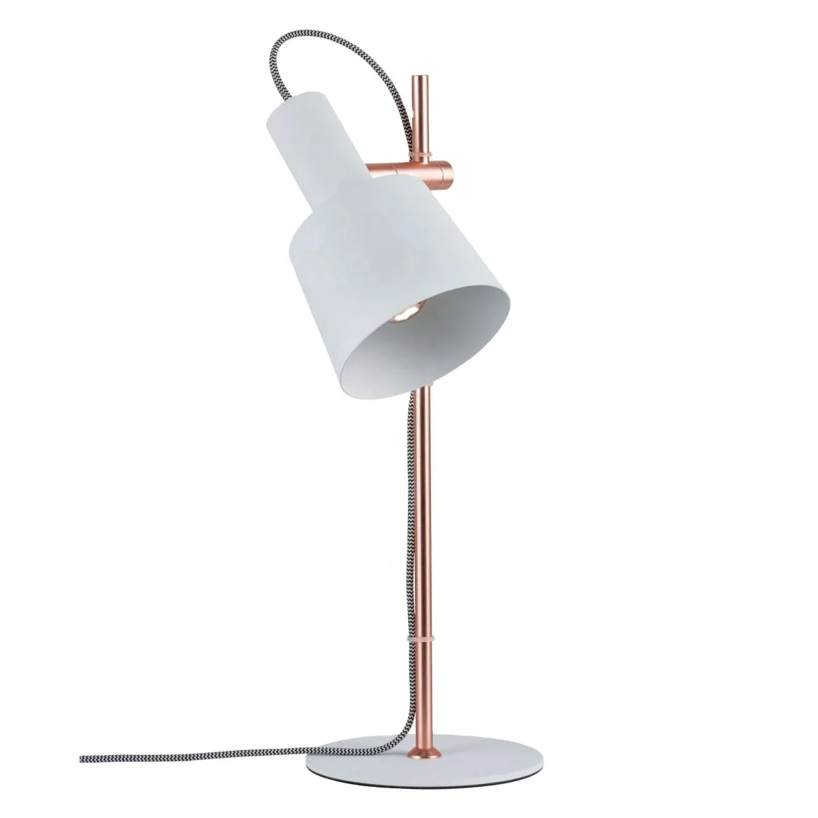 EEA Nordic Metal Wholesale Decor Design Bedroom Hotel Bedside Bed Side Modern Table Lamps for Sale