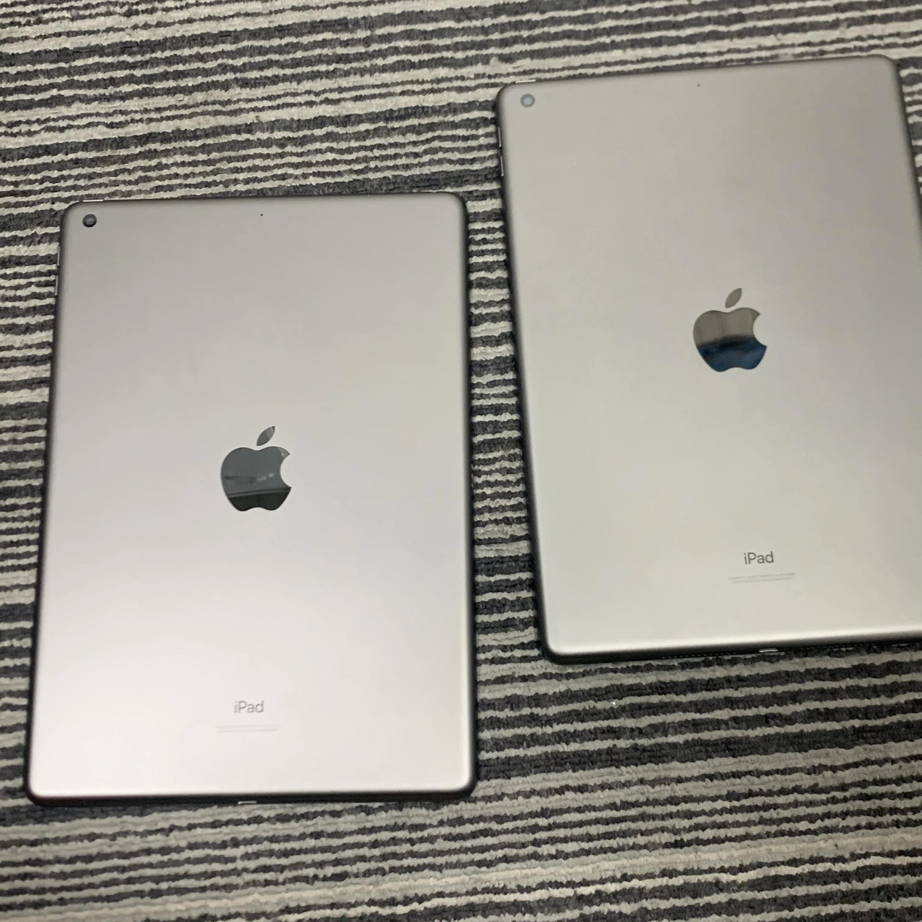 Оптовая продажа низкая цена оригинальный 9 7 IPad (2018)128 ГБ 2 оперативной памяти с дюймов планшетный компьютер OS 11 3