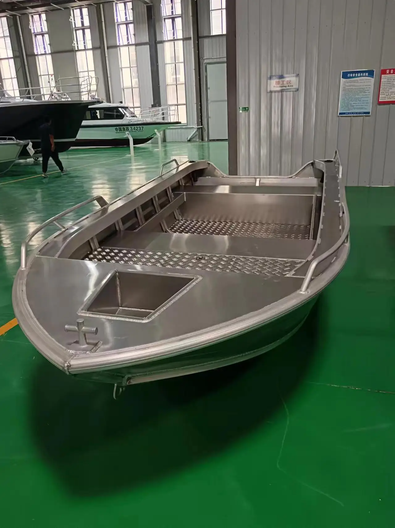 Manufacture Direct Simple Convenient  Light Aluminum Boat Cost-Effective for Outboard Engine Sailing Yacht Fishing Boat Use