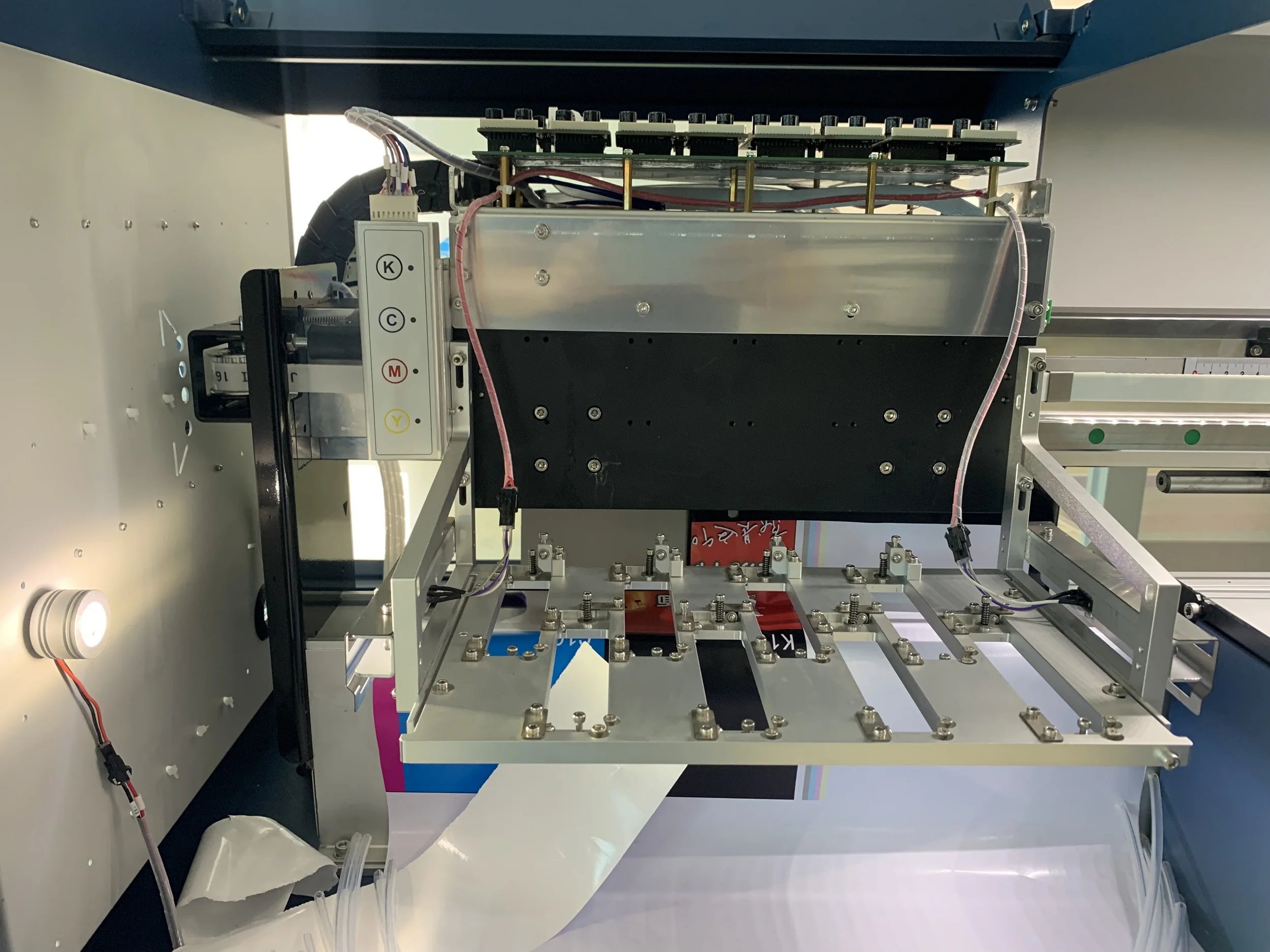 Solvent Printer with Seiko 508GS 12PL 180DPI Industrial Print head for exterior banner printing