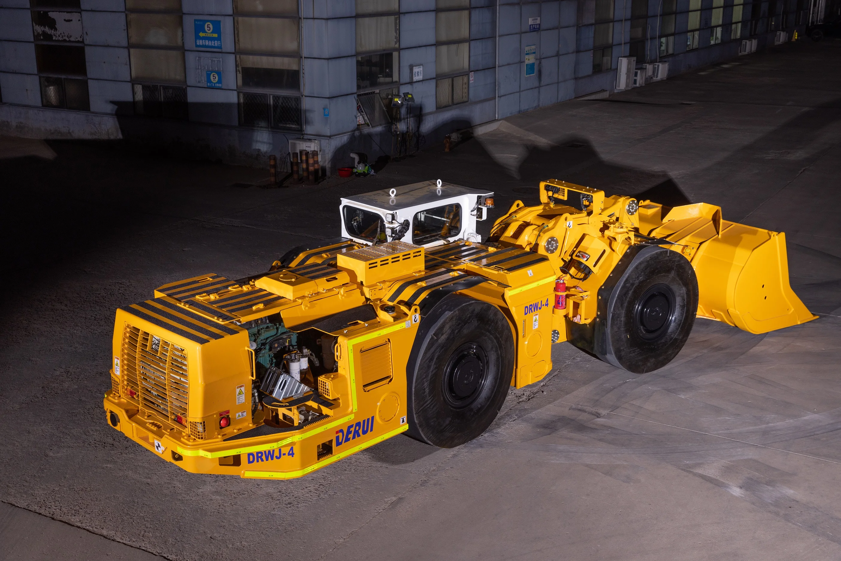 China New High Configuration Underground Mining L.H.D Loader DRWJ-4 (4CBN Bucket Volume& 10Ton Capacity)