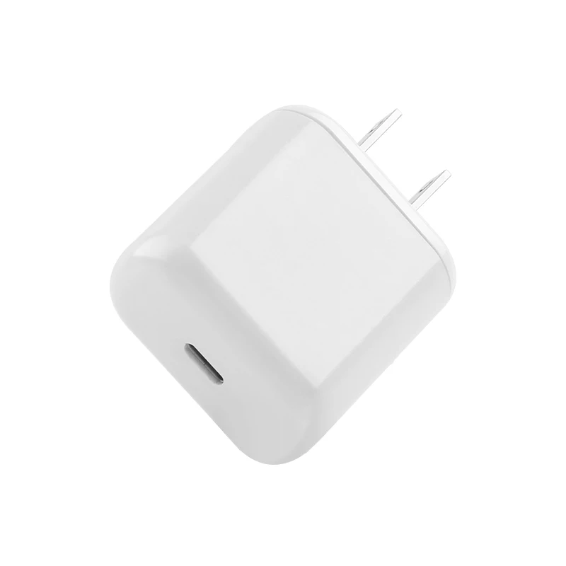  Сетевое зарядное устройство с USB-портом и поддержкой быстрой зарядки 18