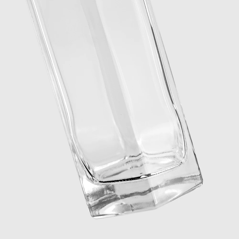 Customized 750ml  hexagonal shaped vodka bottle  flint glass bottle liquor wine whisky vodka liquor glass wine bottles
