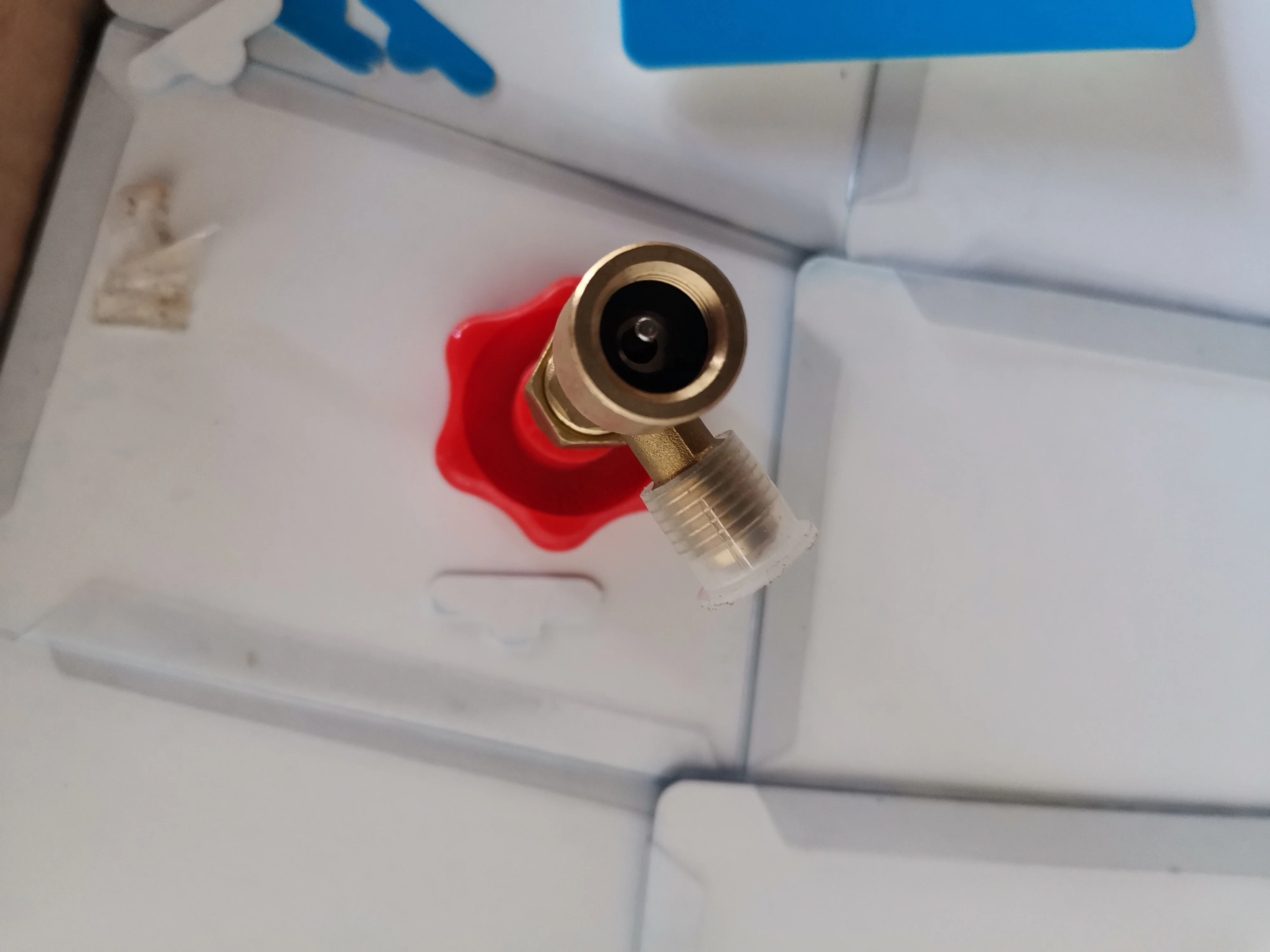 High Quality CT-337 R134A Refrigerant Bottle Opener Safety Valve for Air Conditioner Tools Freon Can Opener