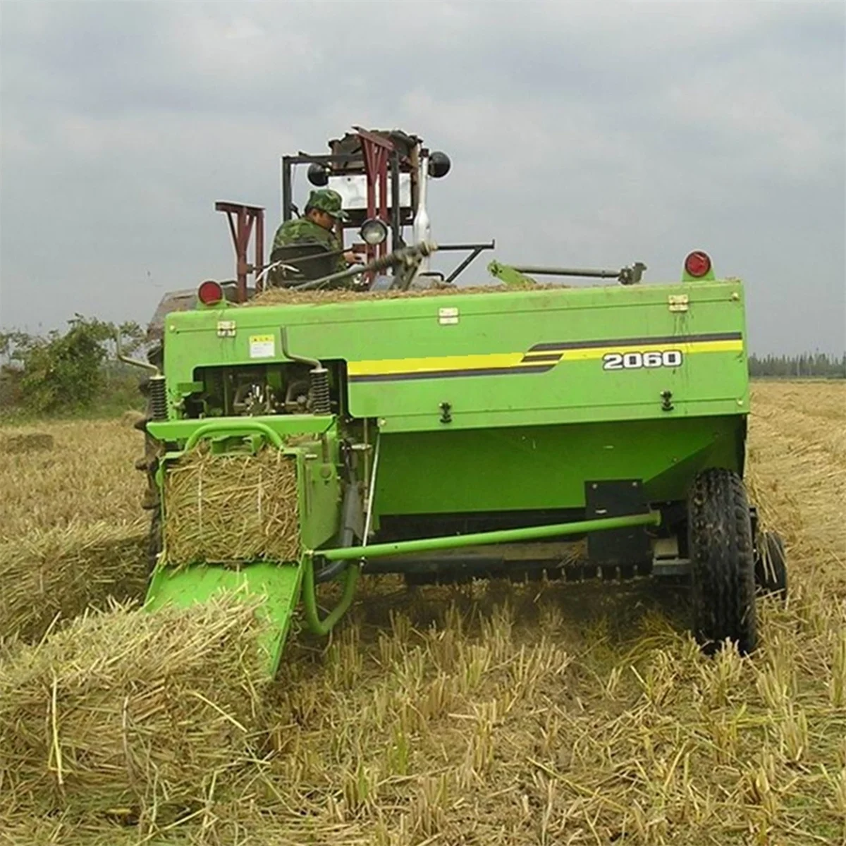 THB1060 Square Hay Baler