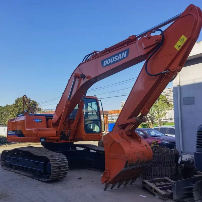 Big Discount Used Doosan 220LC-7 Excavator Machinery in Stock on Sale Doosan 150LC-7 Construction Machine on Sale