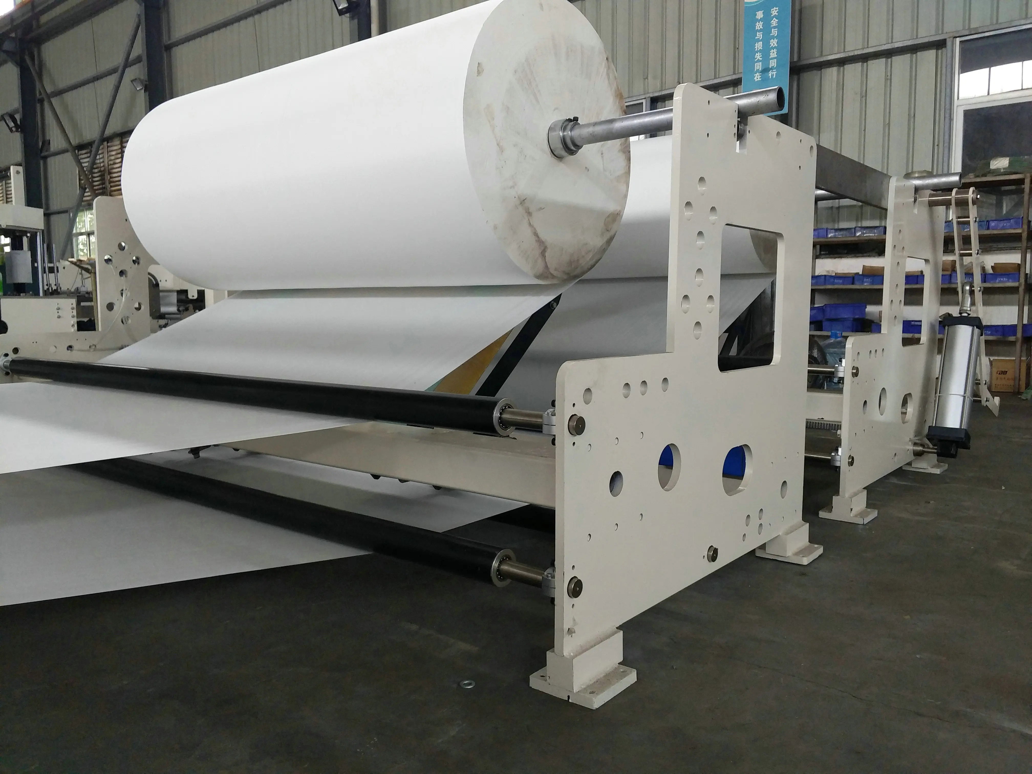 Semi auto good quality full automatic toilet tissue paper embossing machine production line