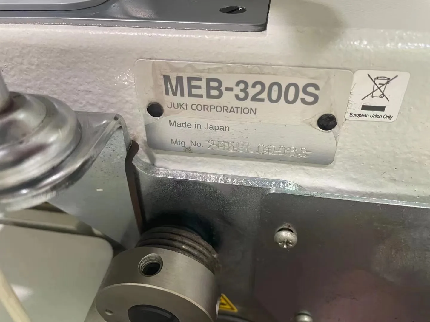 JukiS-3200s машинка с петельками управляемая компьютером триммером для иглы и петлителя