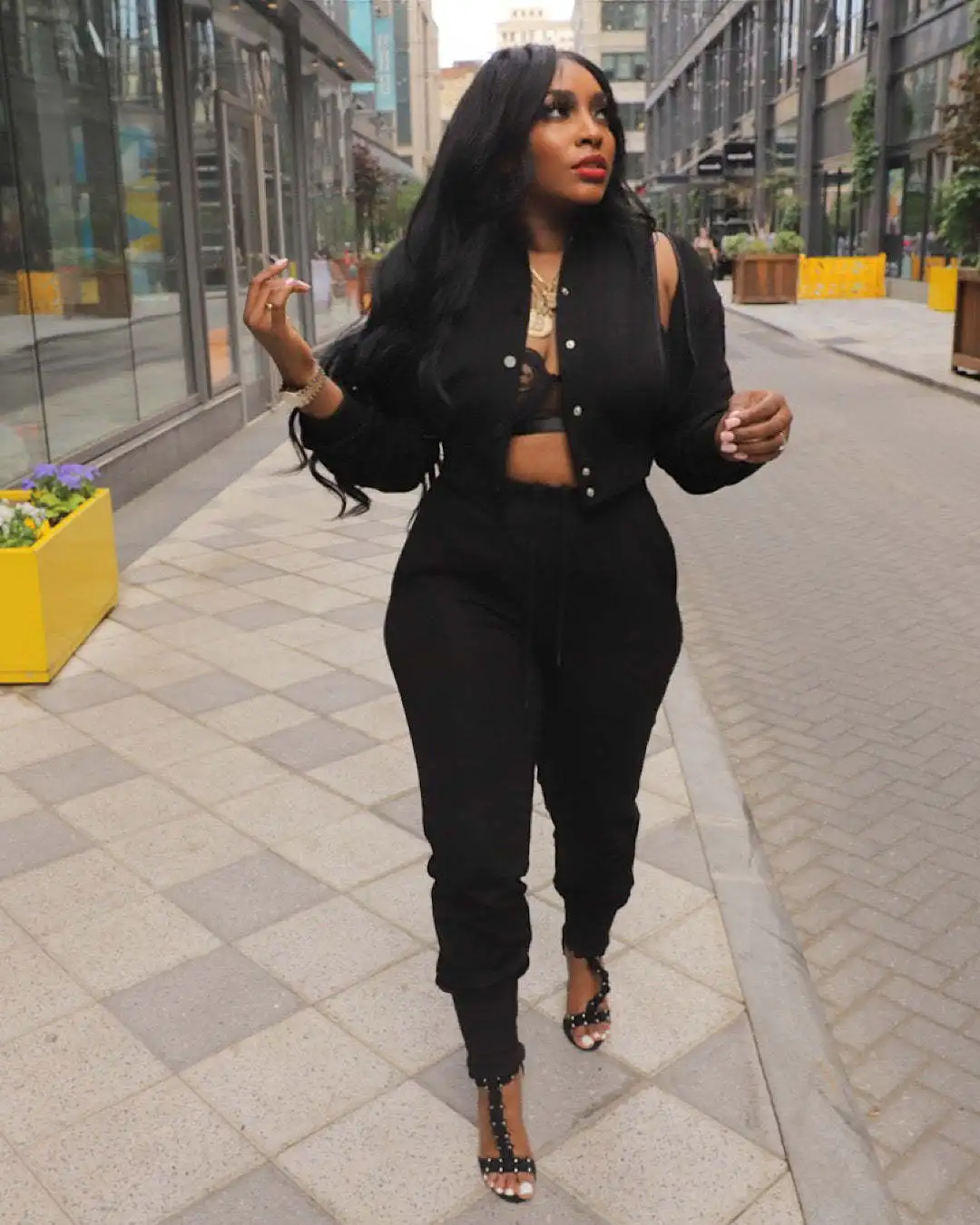 Custom Joggers Sweatpants Fall Spring 2024 Winter Clothes 2 Piece Button Cropped Varsity Jackets Tracksuits Set For Women