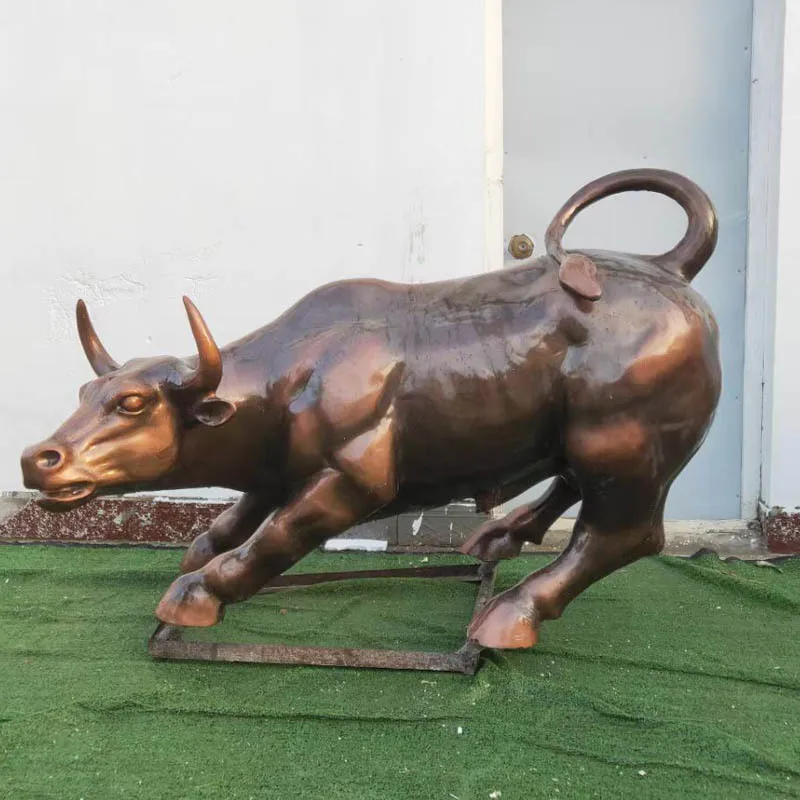 Wholesale Custom FRP Cow Sculpture Commercial Street Landscape Decoration Park Decorative Sketch Painted Cow Sculpture