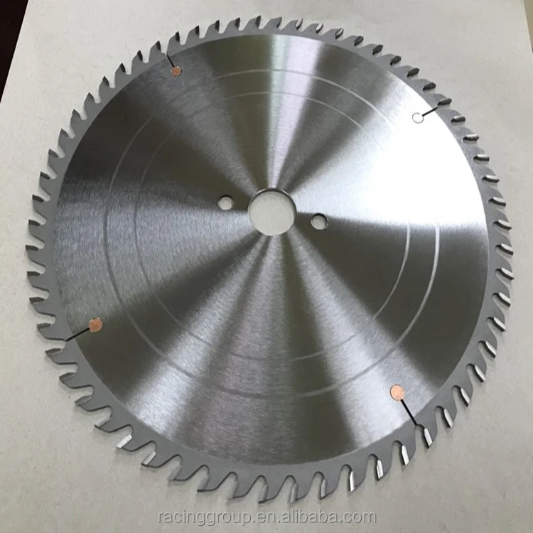 Plating Tungsten Carbide saw blade cutting wood