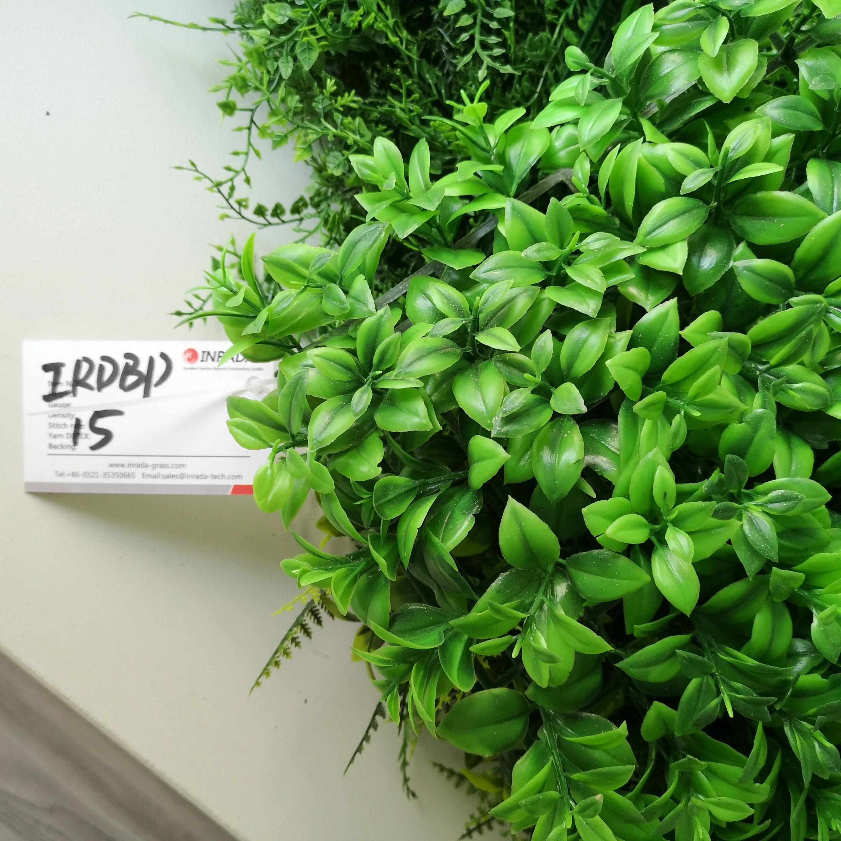 5 см оптовая продажа зеленых пластиковых листьев изгороди искусственные садовые панели из бокса травяные