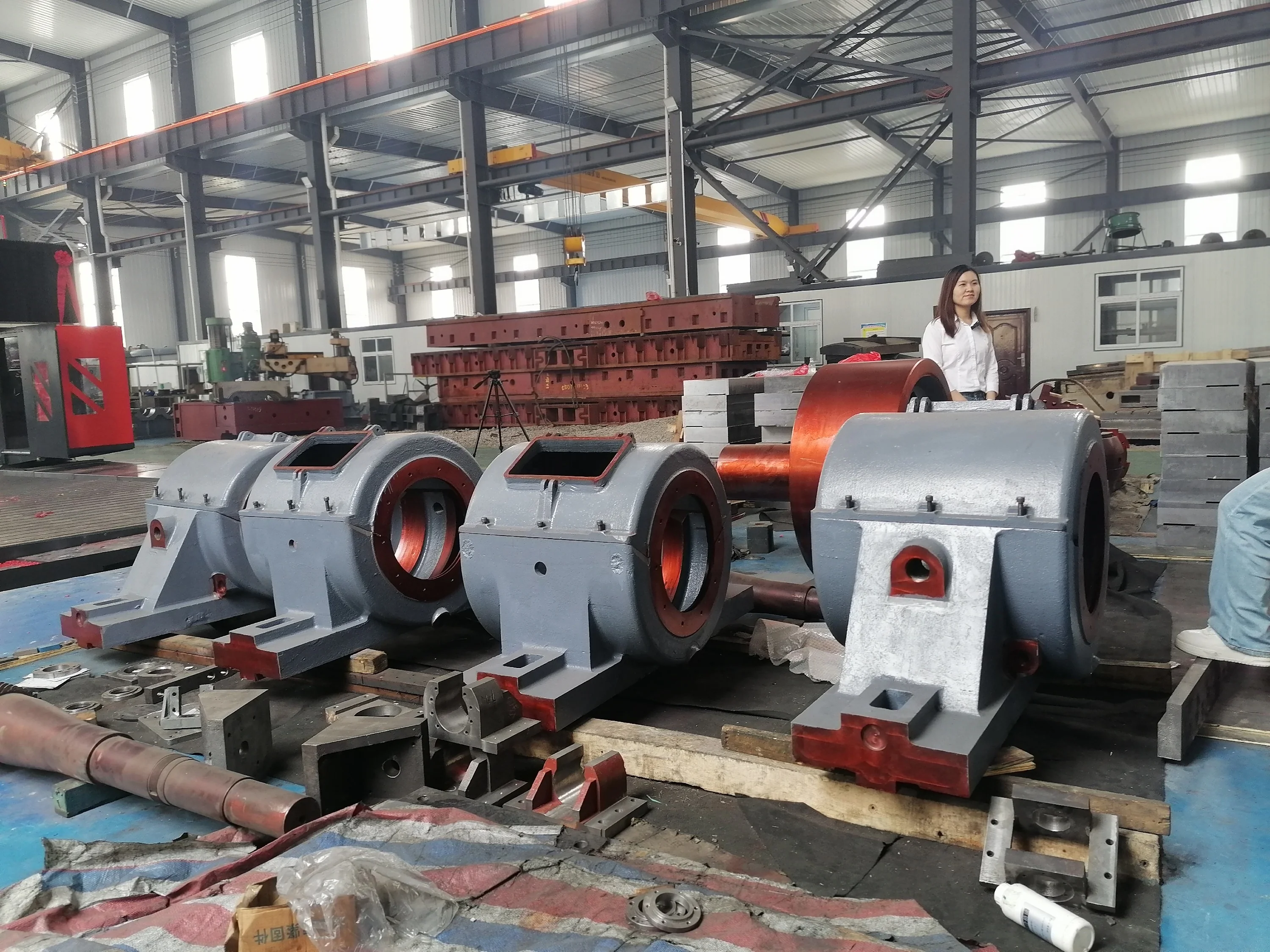 OEM ball mill trunnion roller ZG310-570 grinding Cement Rotary Kiln Support roller wheel Roller shaft