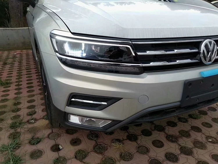 
Bixenon projector lens headlight with auxiliary high beam and dynamic LED turn indicator for 2017 2018Tiguan MK2 