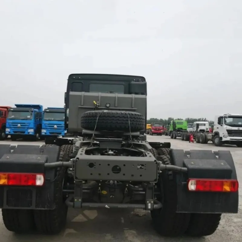 Right Hand Drive Sinotruk HOWO Used 6X4 Tractor Truck Prime Mover Truck Head