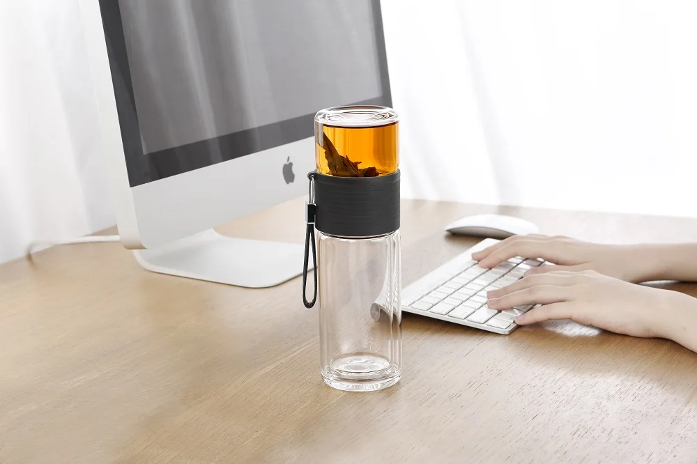 Wholesale Transparent Double Wall Glass Water Bottle Upgraded Strainer Drink Mug Tea Flask Tea Cup with Infuser