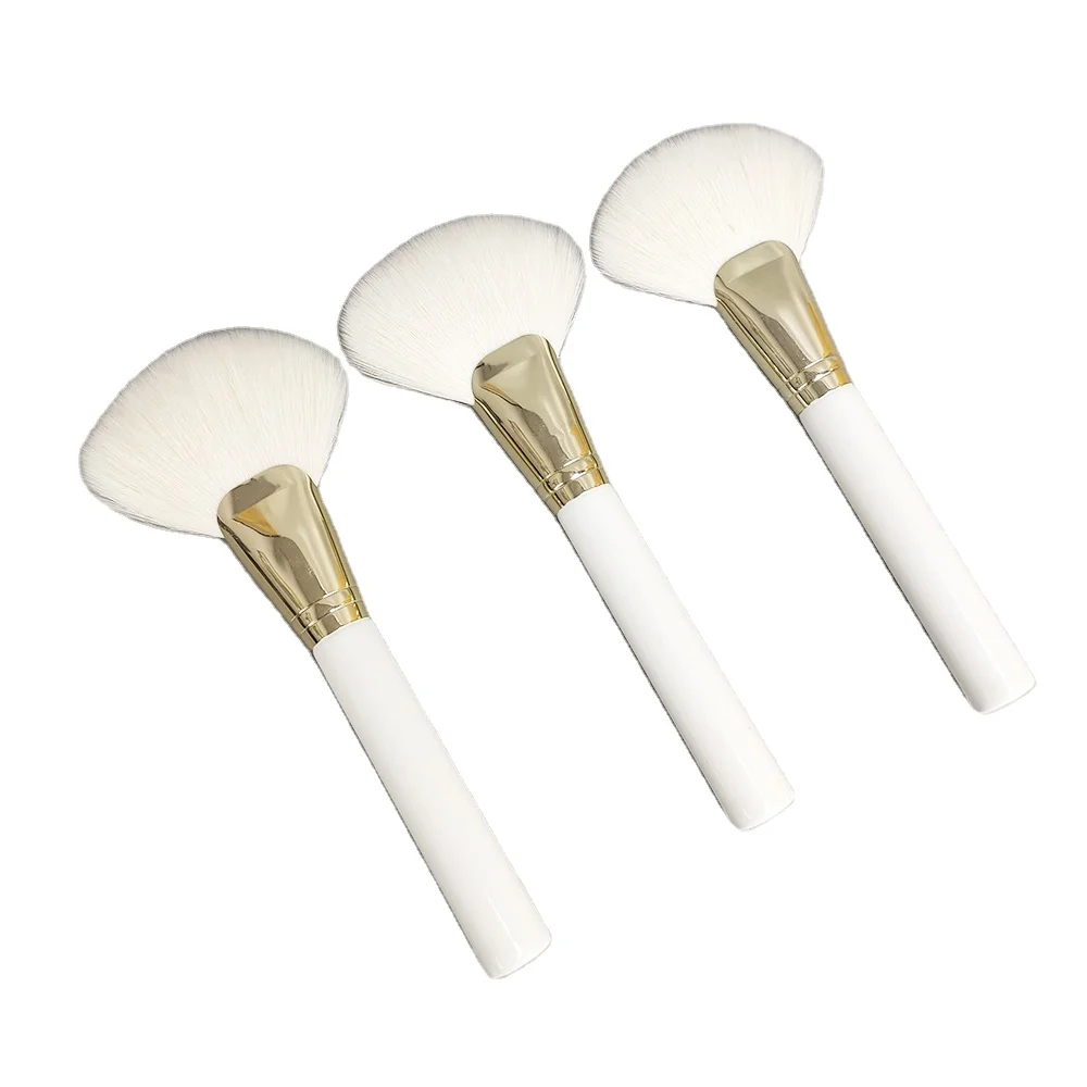 Luma Custom Makeup White Super Soft Face Cleaning Peel Short Thick Fluffy Esthetic Goat Hair Fan Brushes For Facial