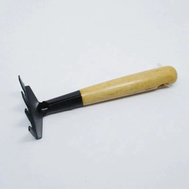 Metal garden rake with wooden handle rake 4 teeth mini rake