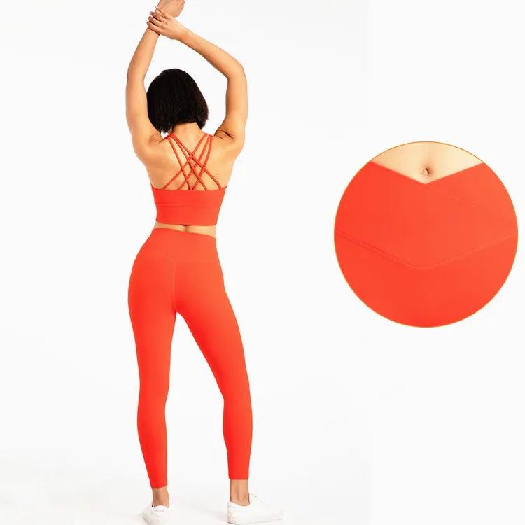 Newest Fitness Wear Yoga Apparels Women Outdoor Naked Felling Gym Wear Sets Sport Yoga Bra and Leggings Set 18 color