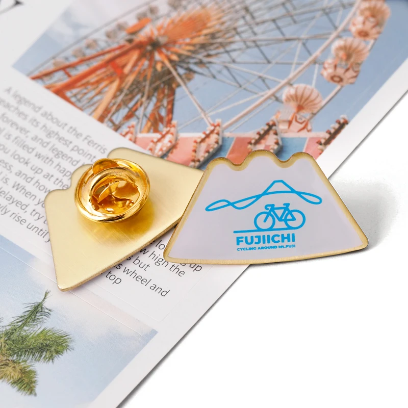 Factory Custom Metal Badges Souvenir Lapel Pins Custom Epoxy Pins Badge For Clothing Pin