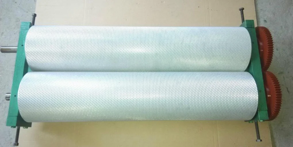 China Factory Apis mellifera 195MM 250MM 310MM 450MM 750MM Aluminum Alloy Beeswax Foundation Sheet Roller By Hand