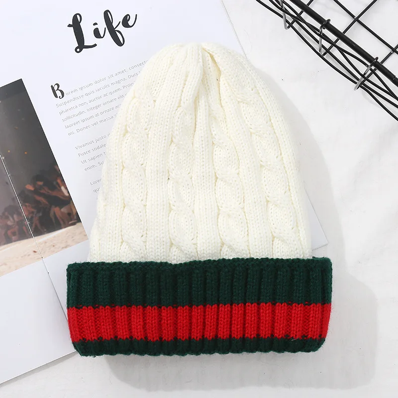 Wholesale Knitted Hat Woolen Yarn Thickened Stripe Winter Hat Outdoor Riding Winter Hat Luxury Beanie Designer Jewelry