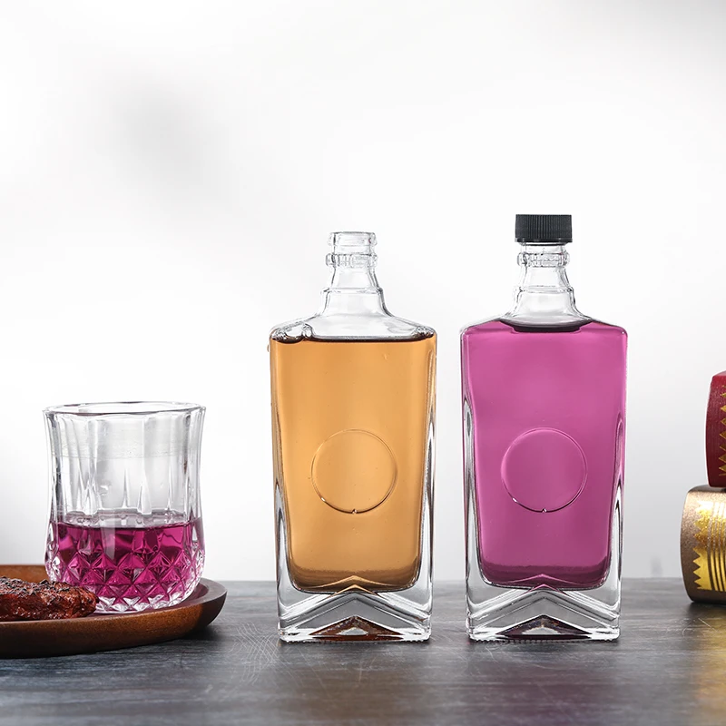 Mini Square Spirit Liquor Bottle Thick Bottom 150ml Gin Whiskey Wine Vodka Glass Bottle with Metal Lids