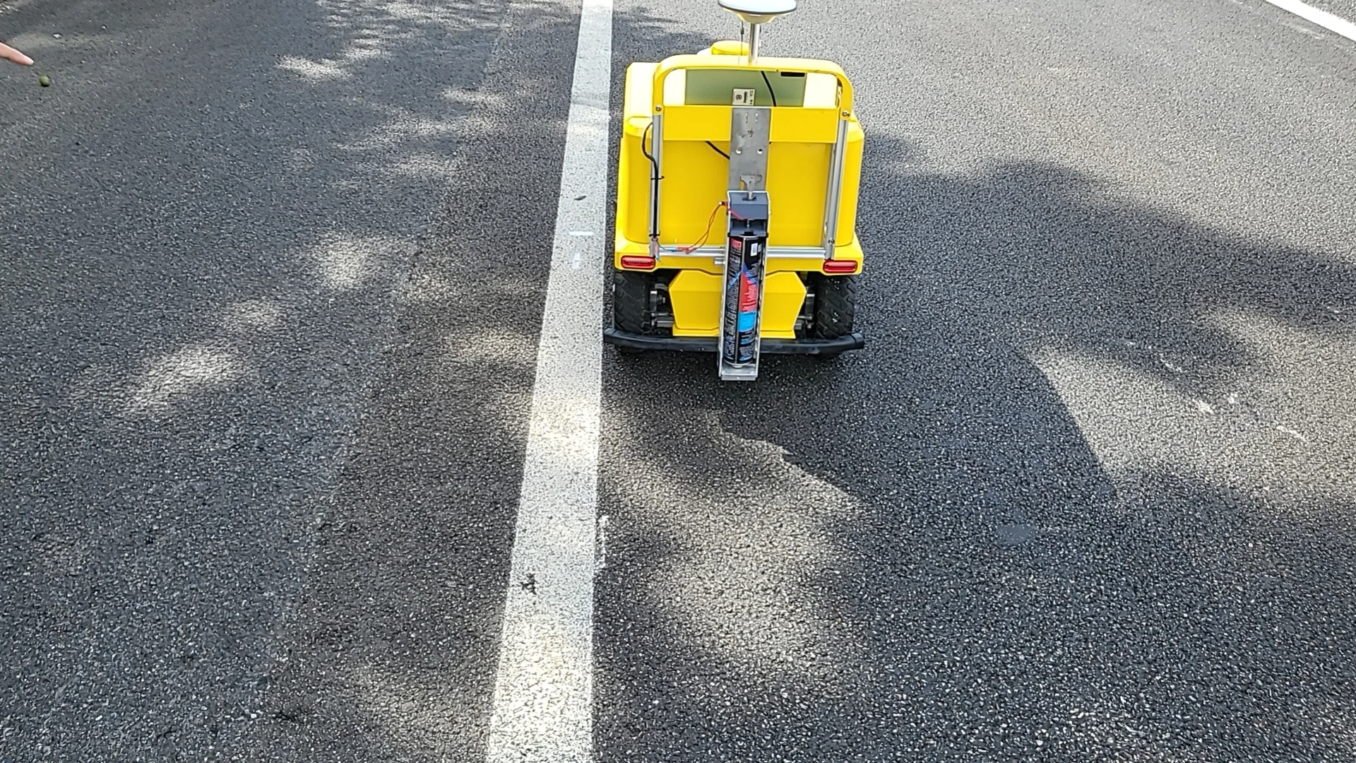 robot paint sprayer grass paint sprayer machine  football or soccer fields sprayer GPS mapping