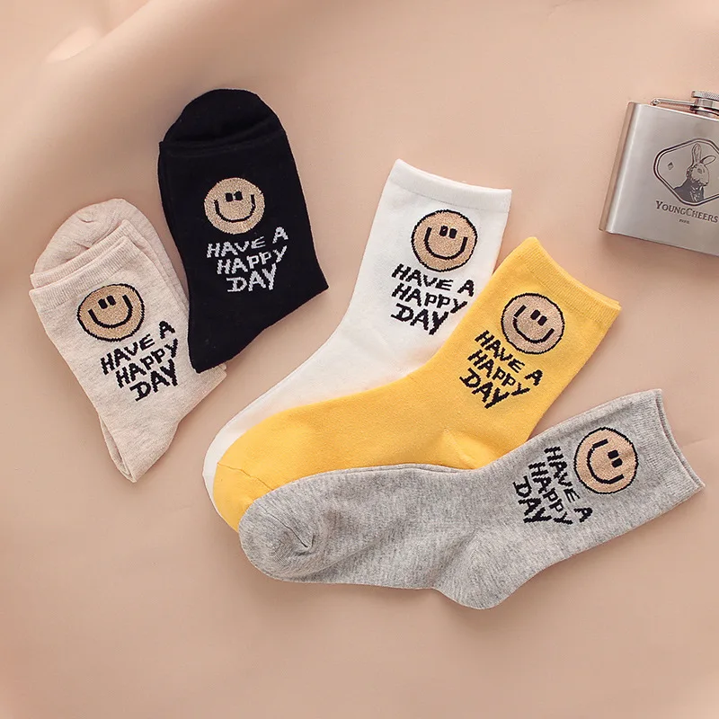 
Smiling Face Letter Simple Jacquard Stylish Casual Crew Women Socks 