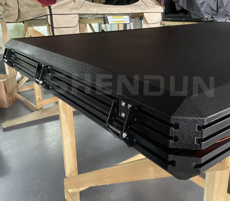 4 person Camping Off-road Folding Hard Shell Aluminium Style Truck Rooftop Tent Car Roof Top Tent For Outdoor Camping Tent