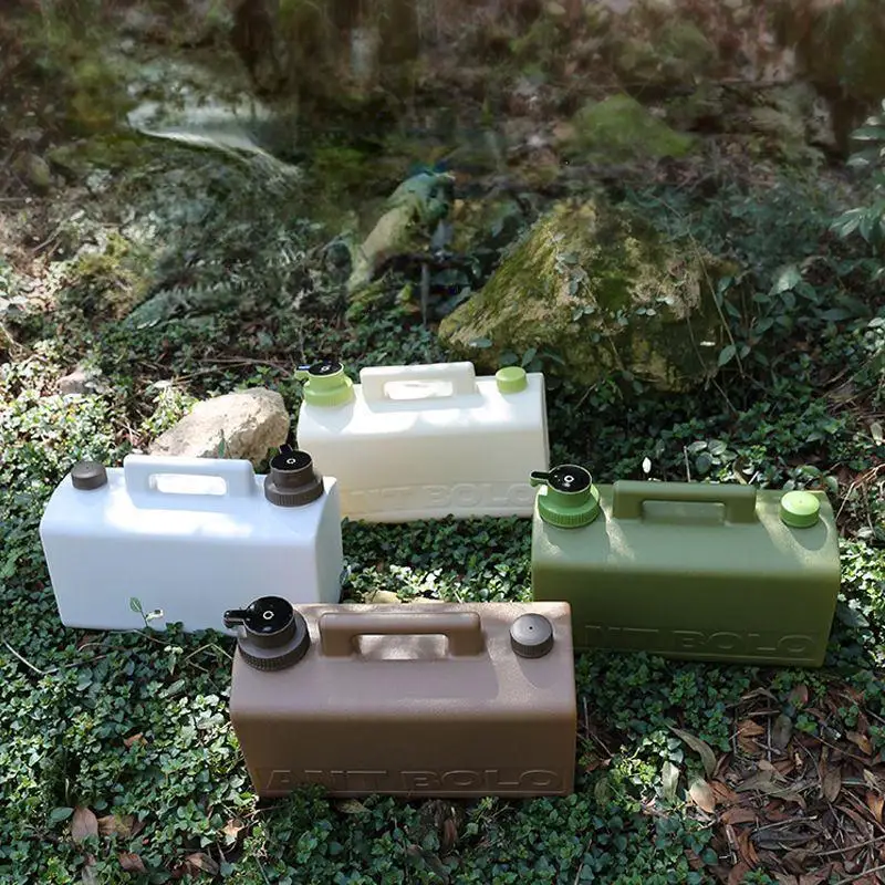 Outdoor camping portable portable car storage tank with faucet food grade rectangular large capacity bucket