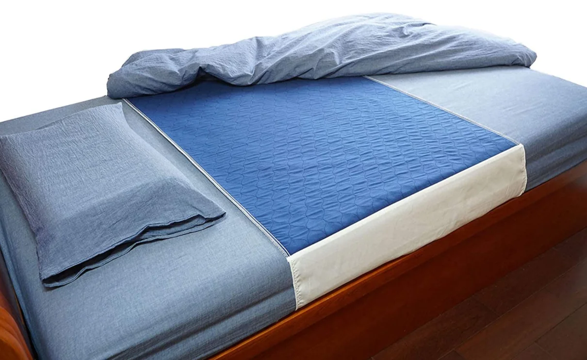 Urinary Bedding Waterproof Incontinence Saddle Style Tucked Wings Pee Pads Quilted Washable Nursing Pad