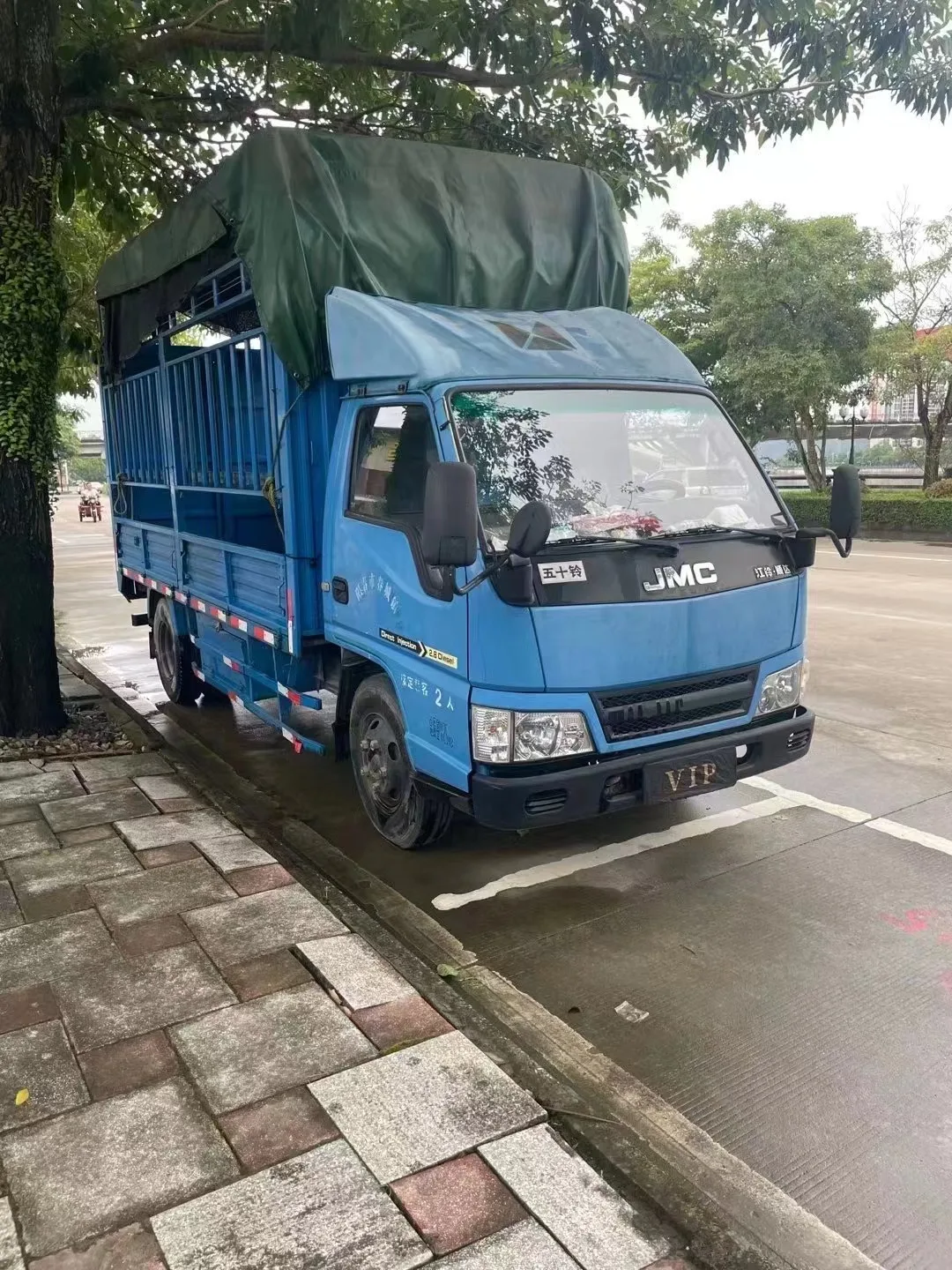 Wholesale 2015 JMC Single row box car Isuzu engine loading truck used car second hand cars