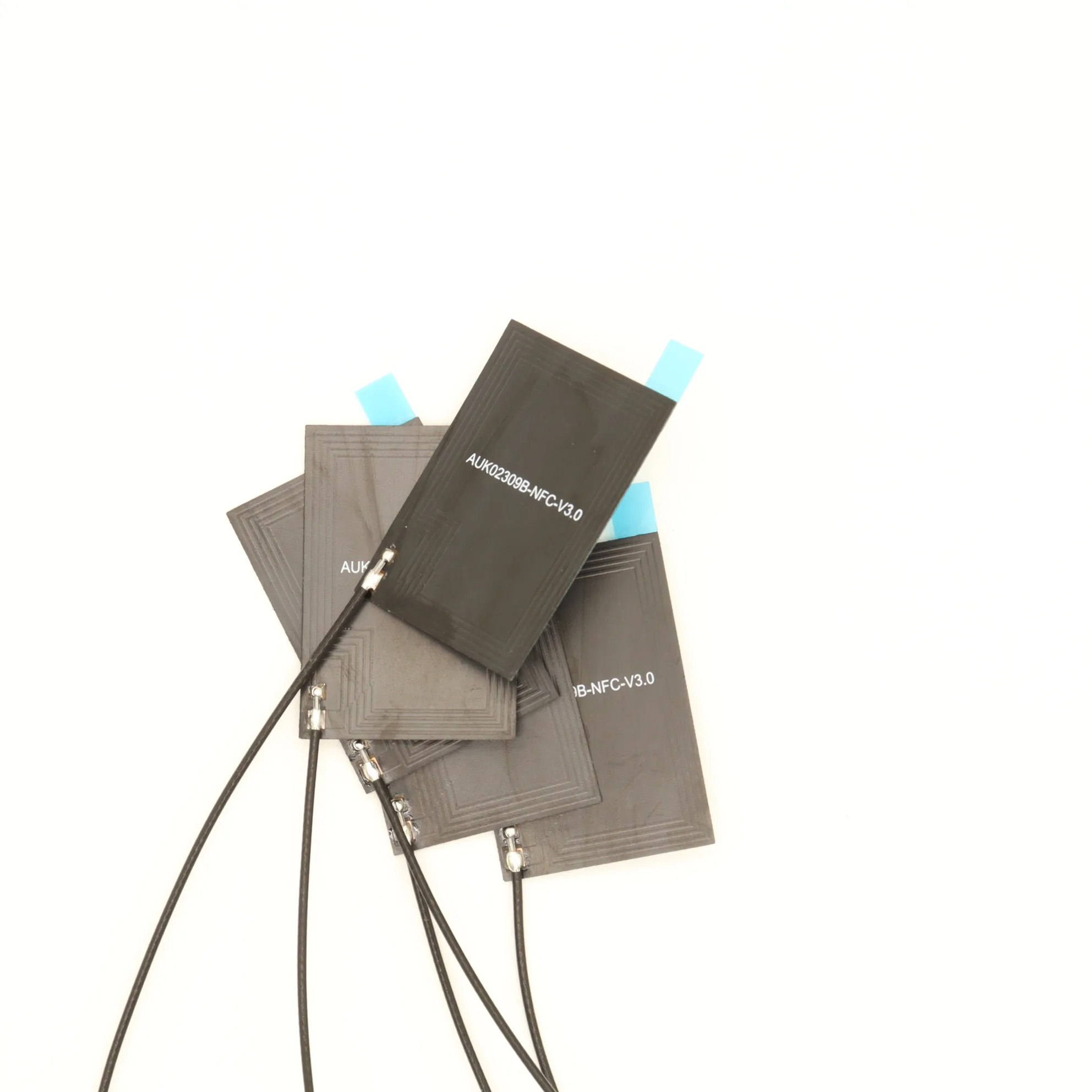 Customized 13.56MHz Antenna 40mm Adhesive Mounting 10cm cable length 3dBi Gain ferrite Internal NFC Antenna